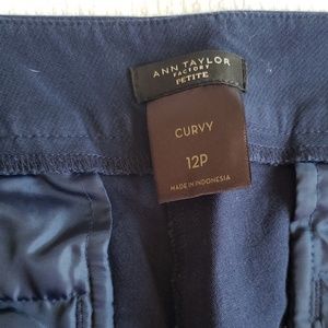 Ann Taylor navy blue crops